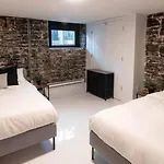 The Old New // Spacious 2000 Sqft Condo - Downtown