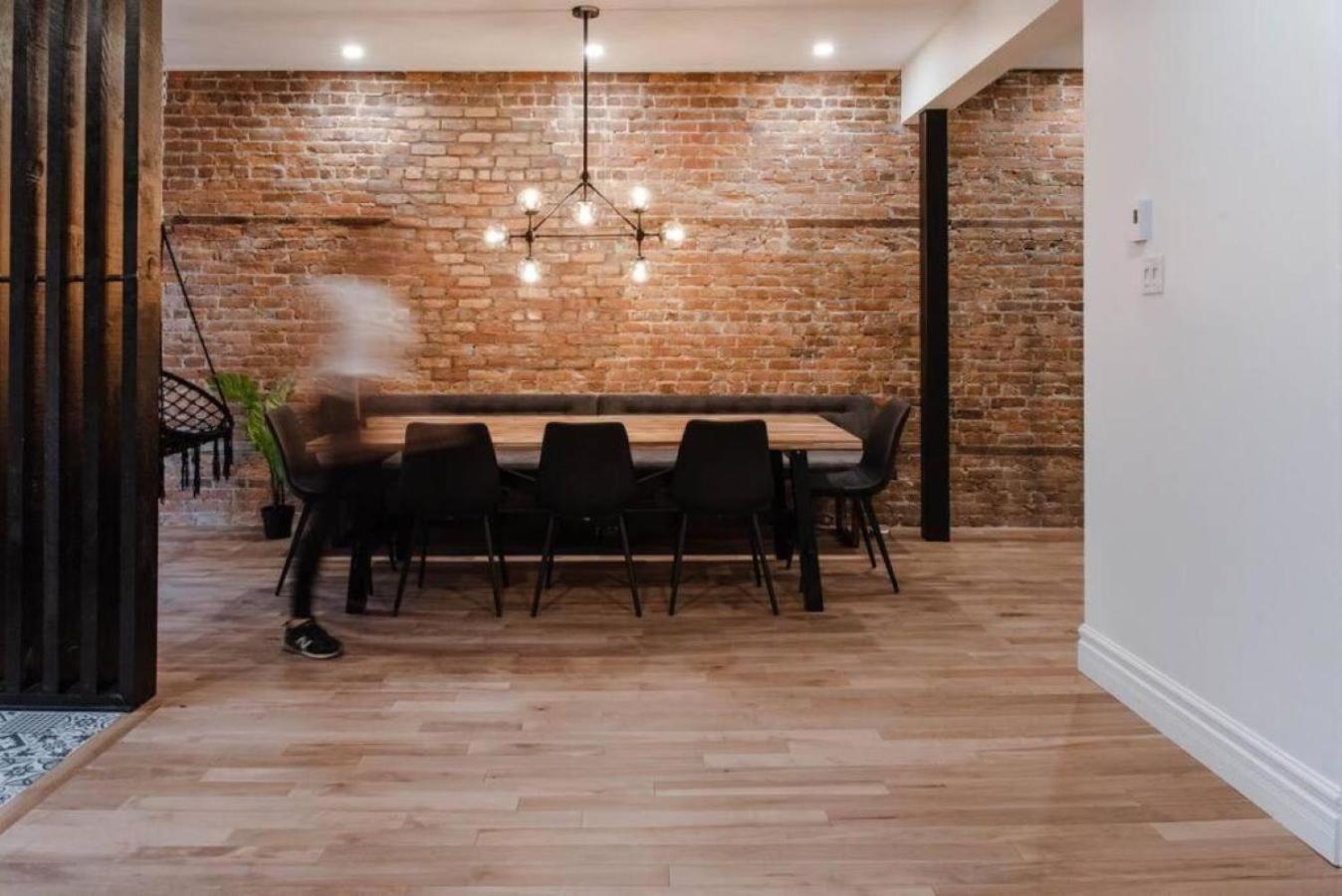 Apartment The Old New // Spacious 2000 Sqft - Downtown
